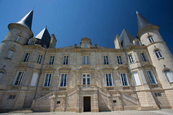 Wine Tour en VTC à Bordeaux : visiter les châteaux du Médoc sans conduire