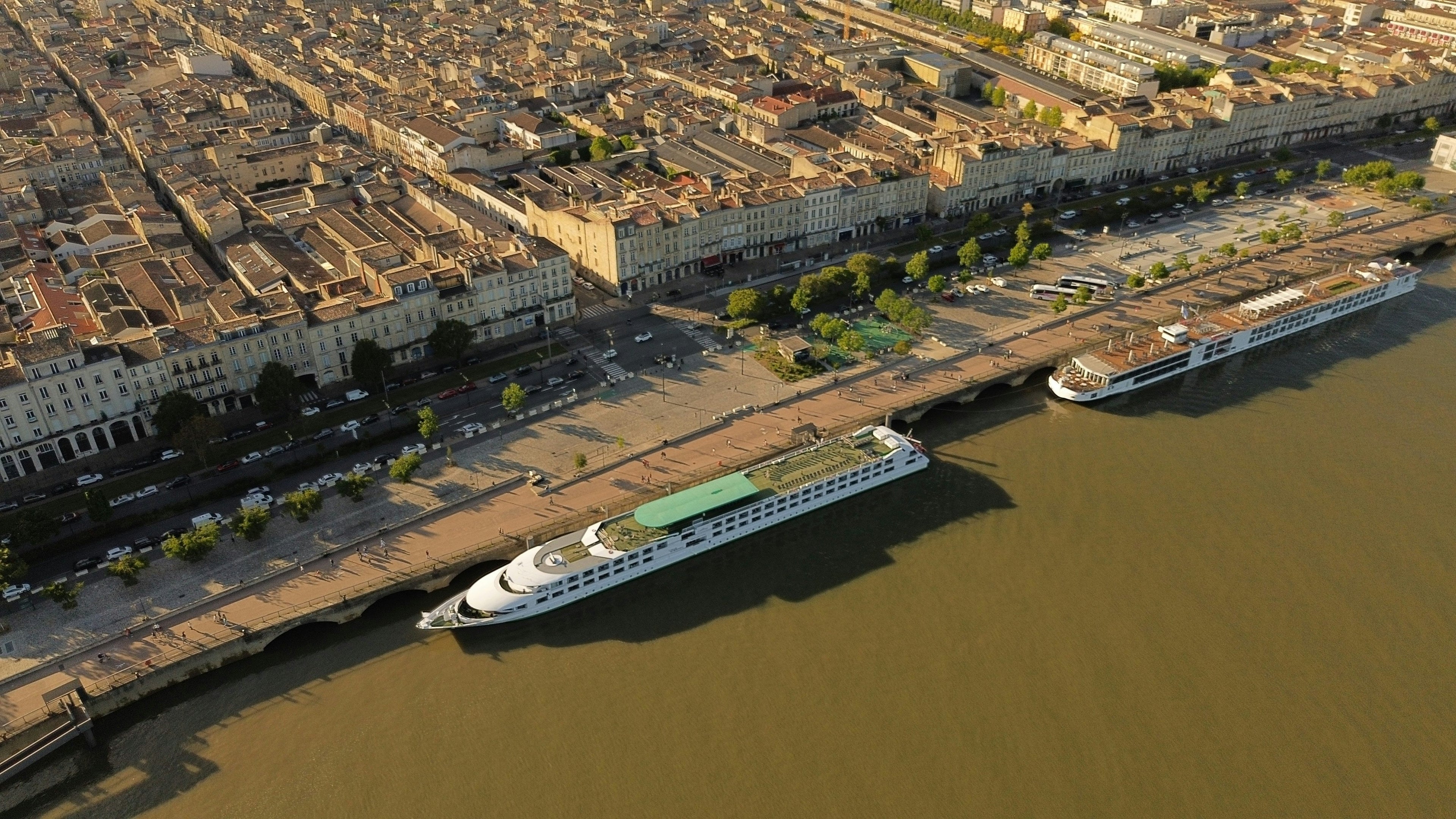 Guide des hubs de transport à Bordeaux : gare, aéroport, comment s'y retrouver ?