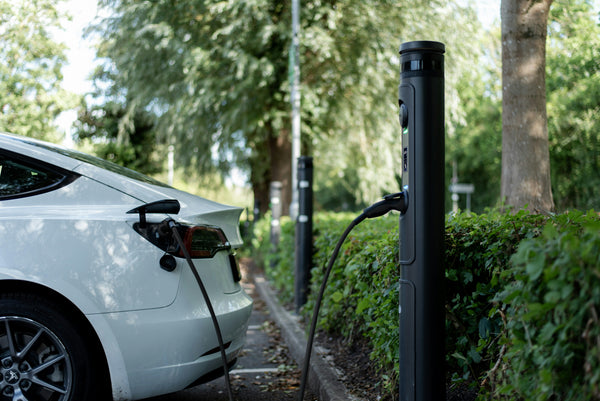 Mobilité durable à Bordeaux : comment le VTC électrique change la donne